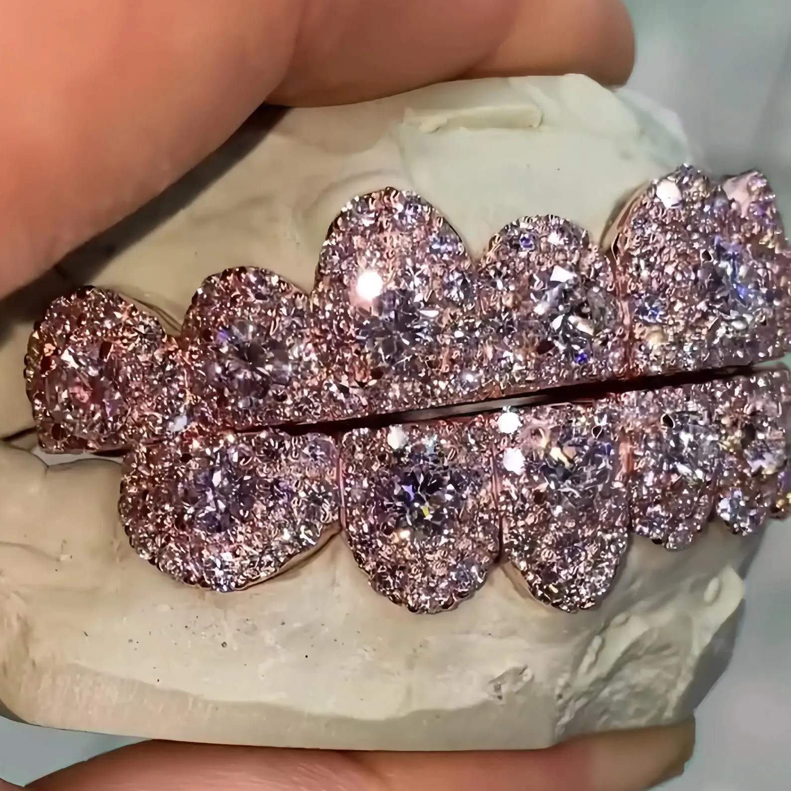 Gubanlink Honeycomb Braces VVS Moissanite 925 Silver Iced Out Hip Hop 8 Top Teeth Grillz