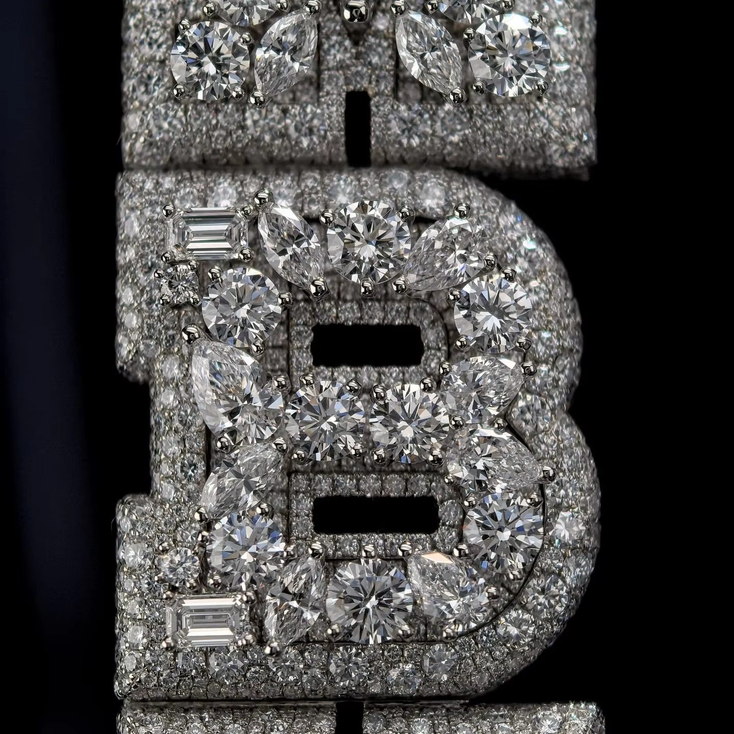 Icy Crystal Custom High Fancy Cut Silver and Moissanite Letter Pendant Gubanlink