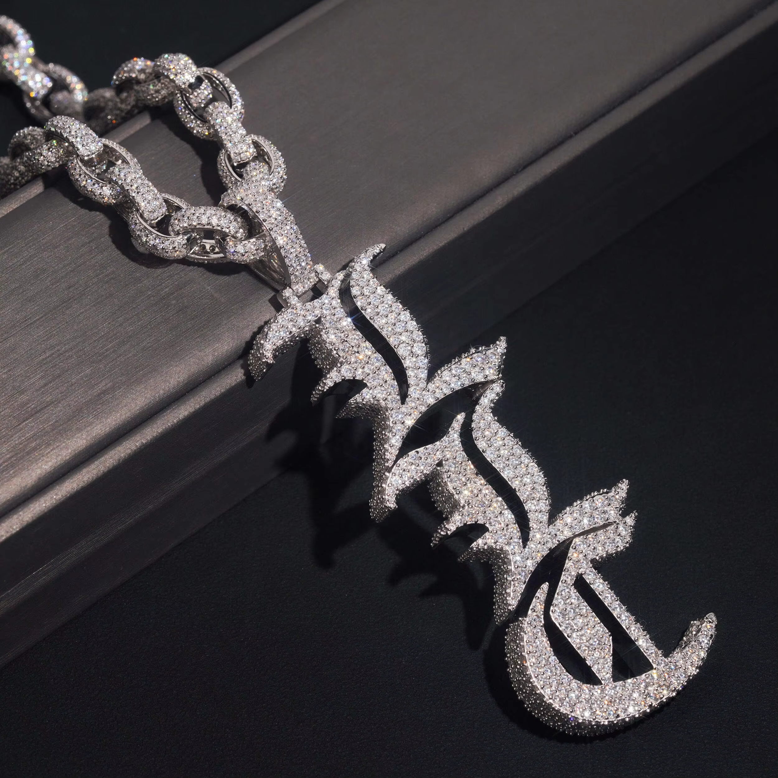 Custom 925 full ice crystal moissanite letter name pendant Gubanlink