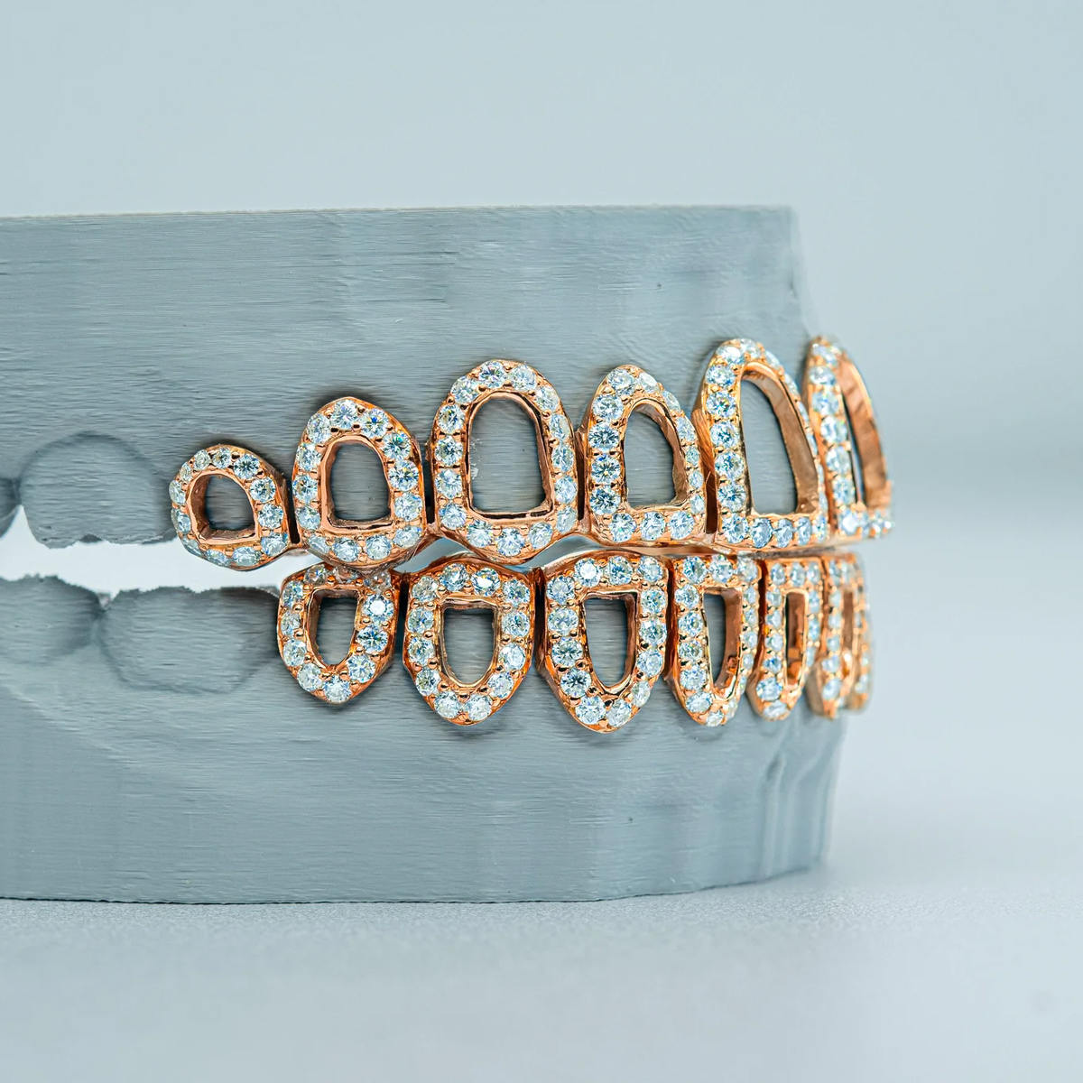 10 on 10  S925 F VSS  Moissanite Diamond Hollowing Out Grillz
