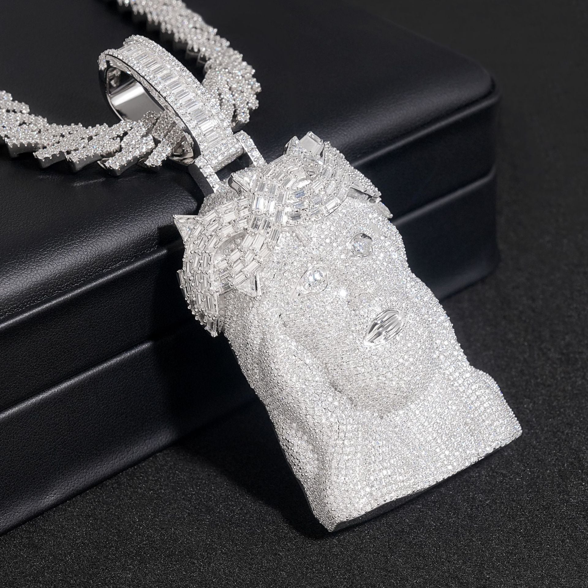 S925 Sterling Silver Moissanite Jesus Head Pendant gubanlink