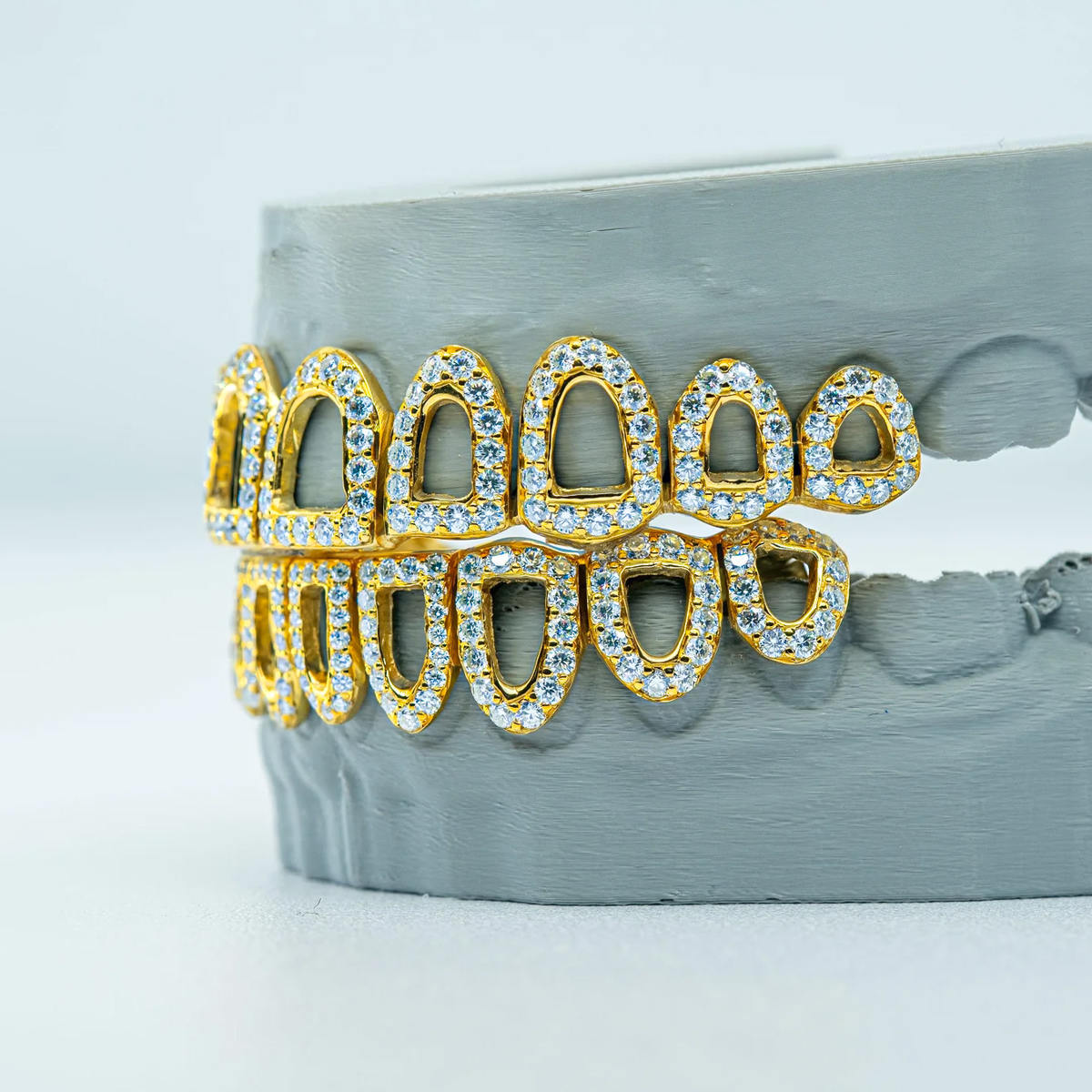 10 on 10  S925 F VSS  Moissanite Diamond Hollowing Out Grillz