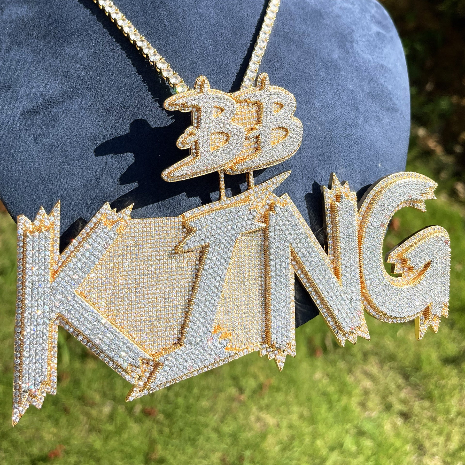 Iced Graffiti Letters Hip Hop Custom Made Nameplate Hip Hop Pendant