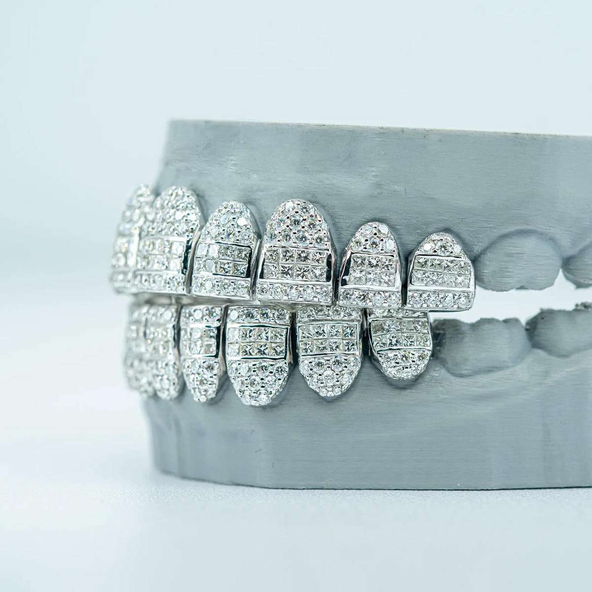 10 on 10 Hybrid 10k White Gold Moissanite Diamond Grillz Gubanlink