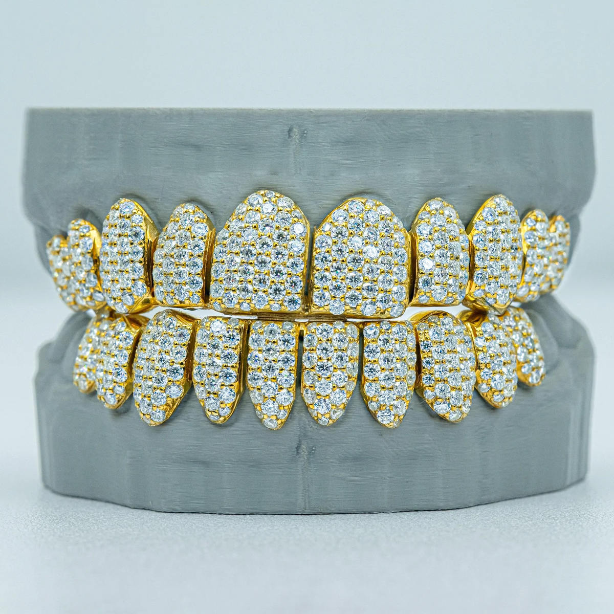 10 on 10 Full Bust Down  S925 VSS Moissanite Diamond Grillz Gubanlink
