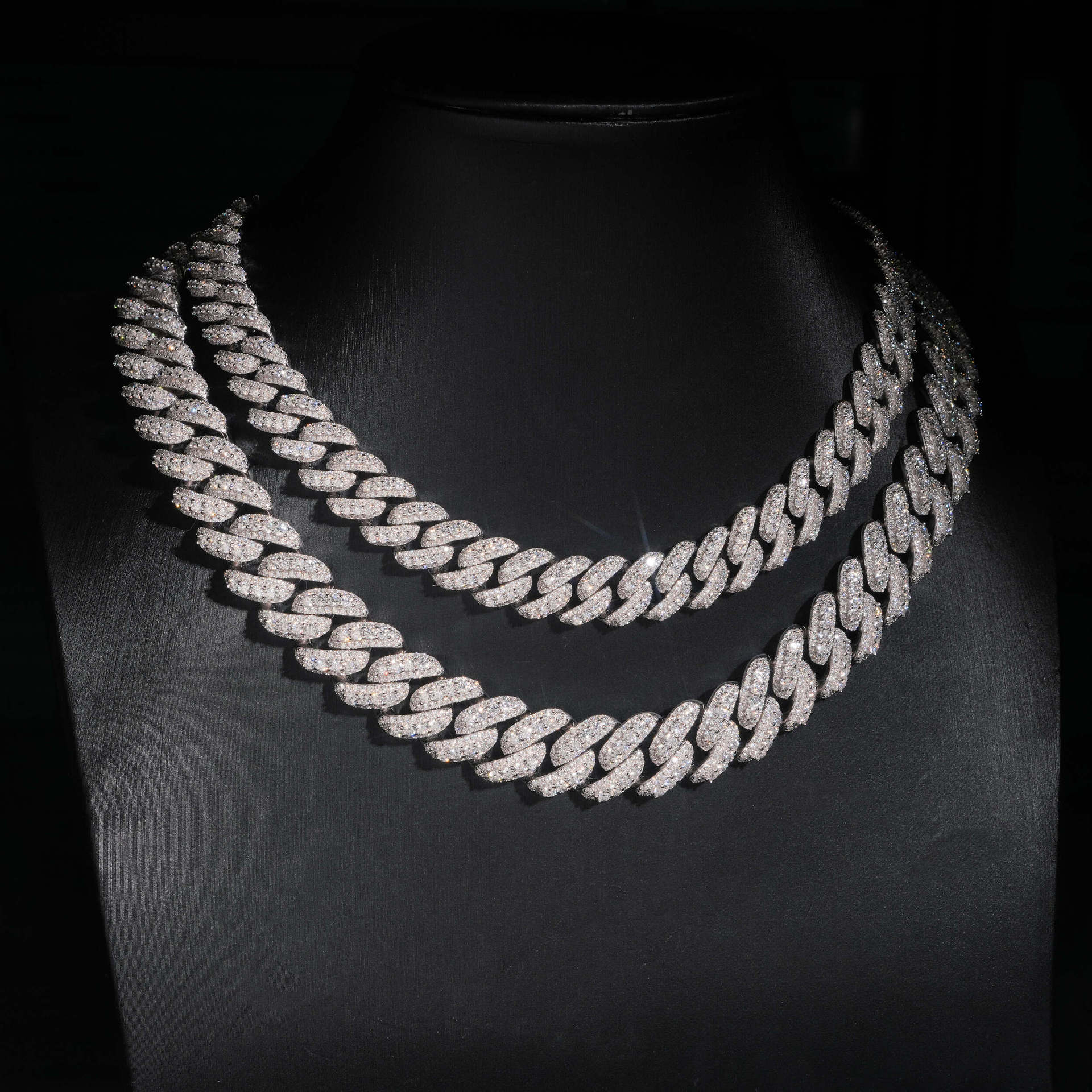 13mm/15mm/16mm/18mm New S925 Silver Moissanite Crescent Cuban Chain