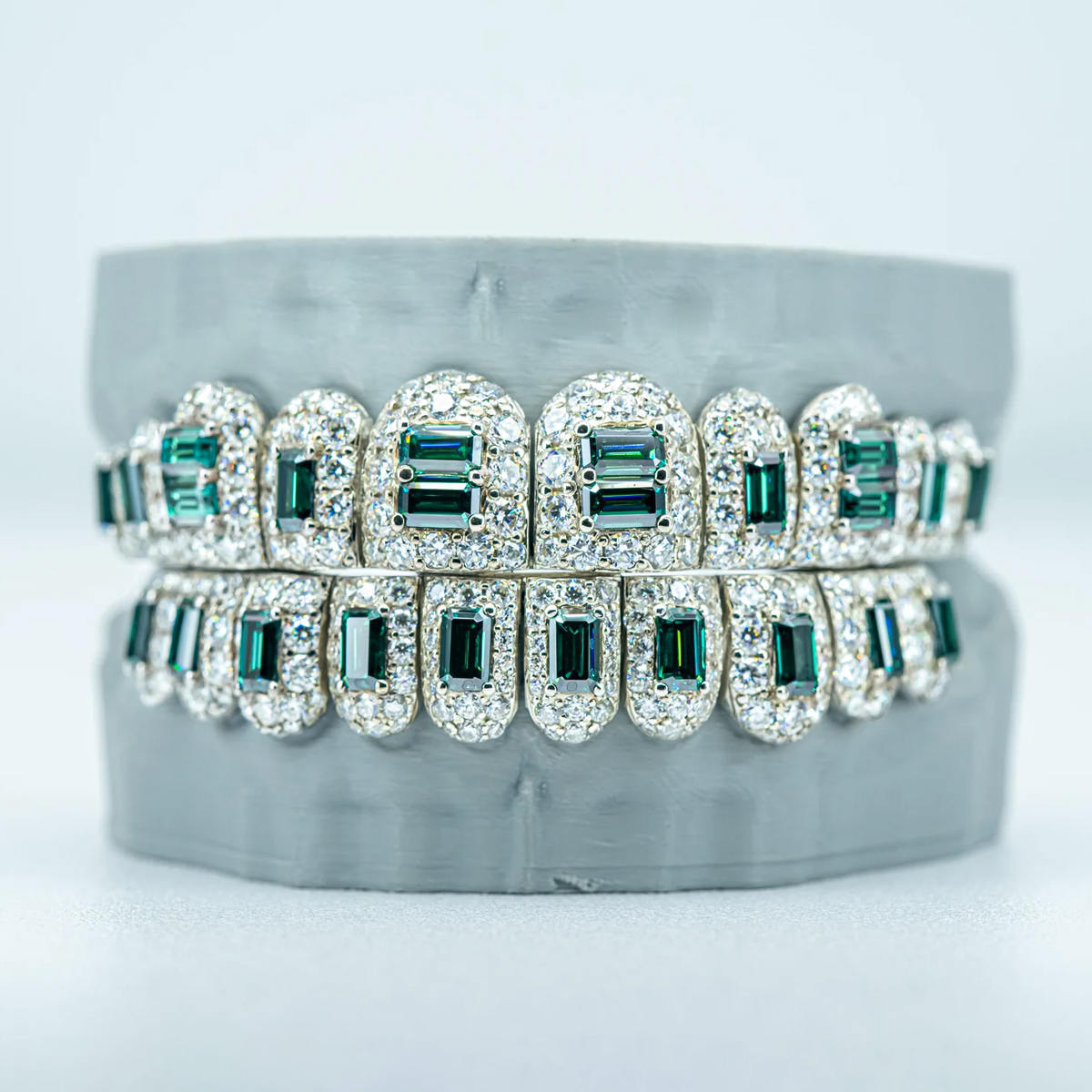 10 on 10 Emerald S925  Moissanite Diamond Grillz Gubanlink