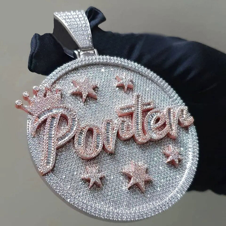 Custom Moissanite Personalized Disc 3D Big Crown Pendant Gubanlink