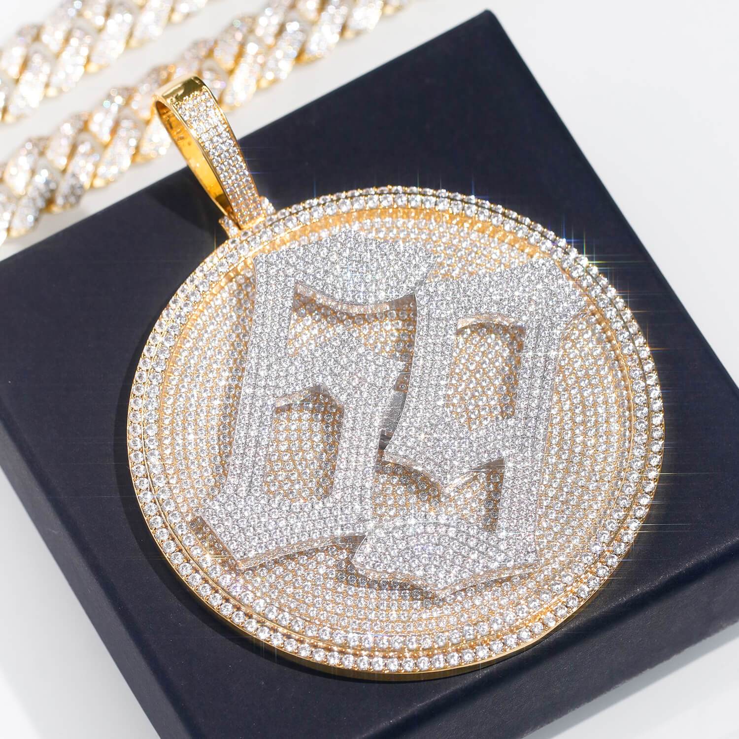 Rotatable 3D large disc customized  number pendant